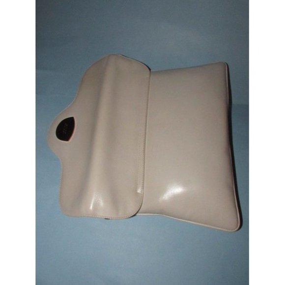 Gucci Envelope Top Stone Colored Leather Clutch - Picture 7 of 12